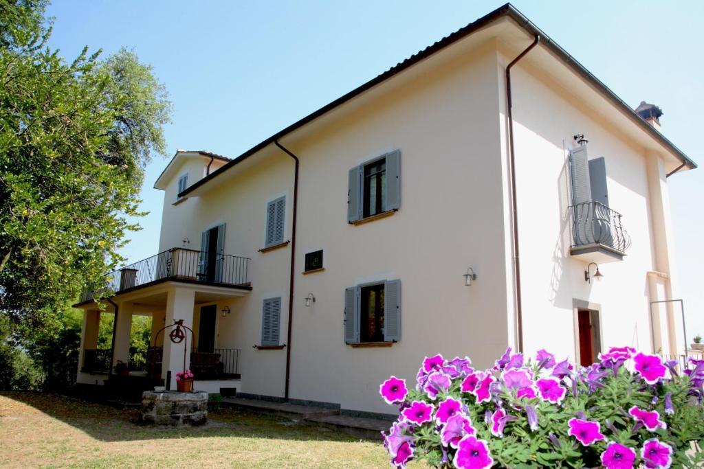 Agriturismo Casale Zuccari Caprarola Exterior photo